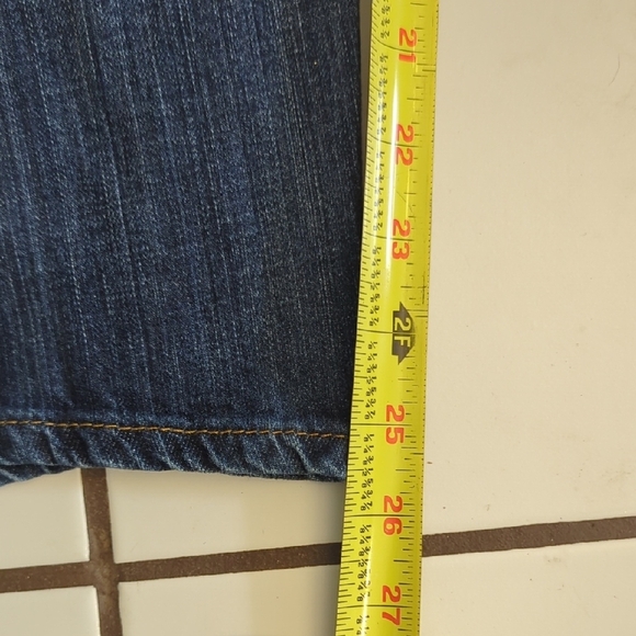 Levi's 514 Blue Relaxed Fit Jeans with Natural Fading - Picture 6 of 7